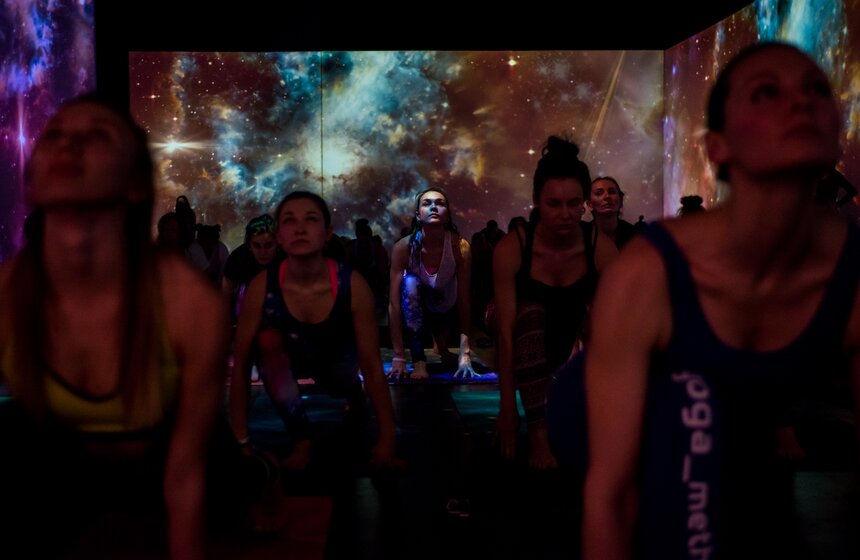 Йога-марафон в арт-пространстве Artplay 13 фото