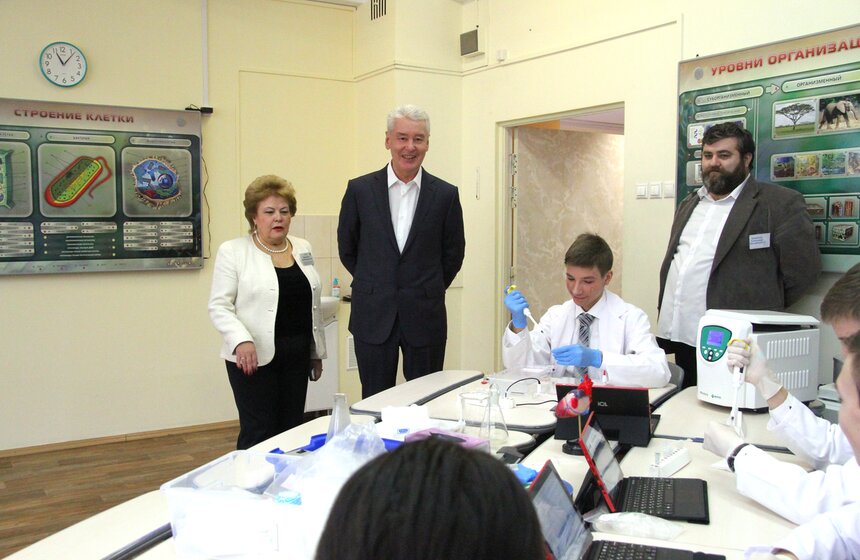 Сергей Собянин посетил московскую школу №627 16 фото
