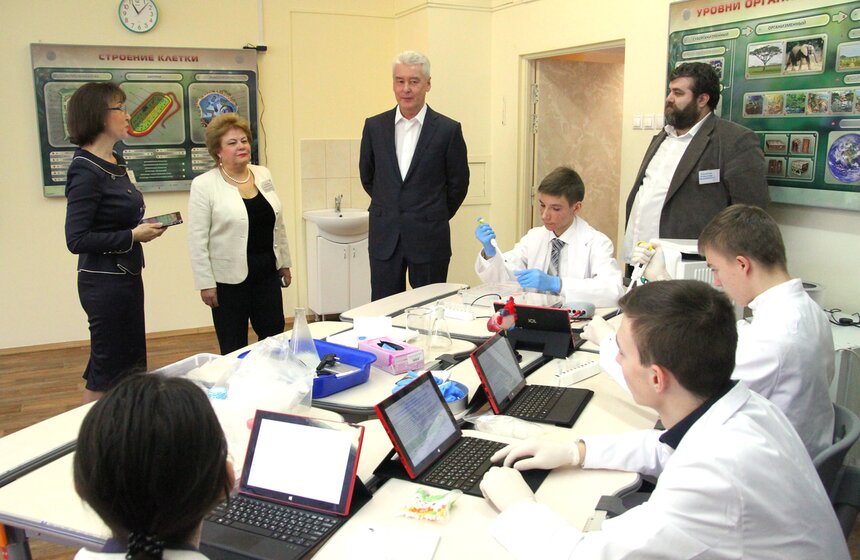 Сергей Собянин посетил московскую школу №627 17 фото