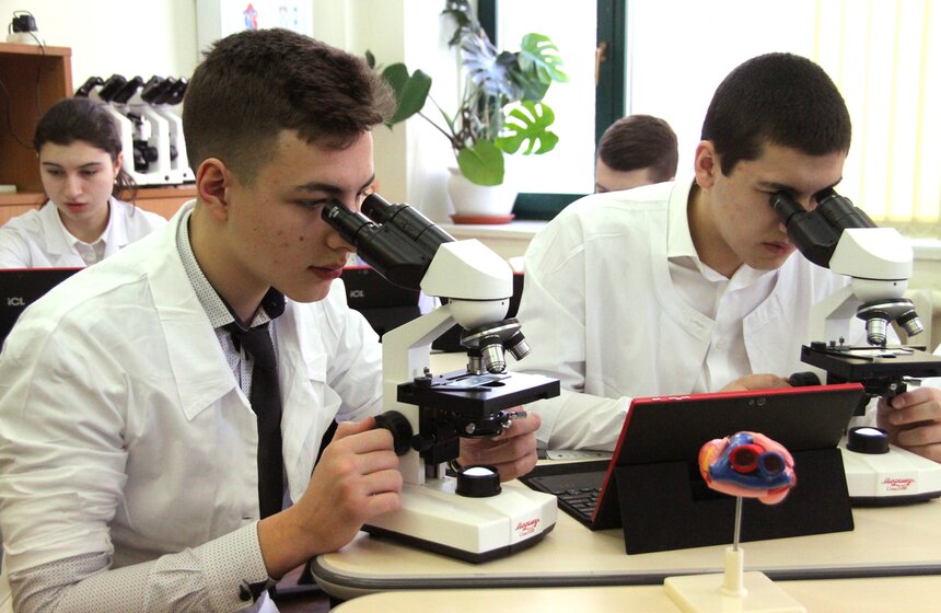 Сергей Собянин посетил московскую школу №627 9 фото