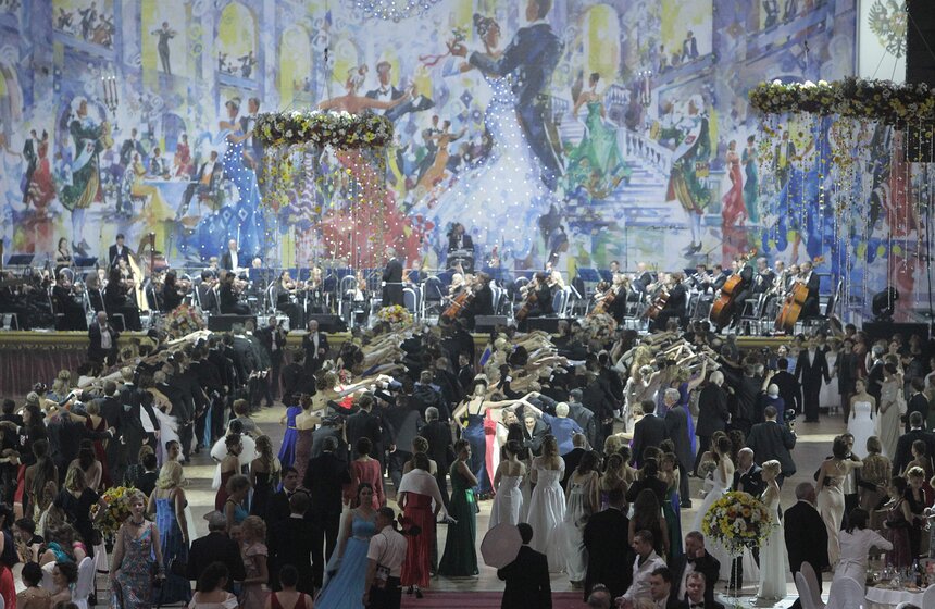 В Москве прошел Венский бал 17 фото