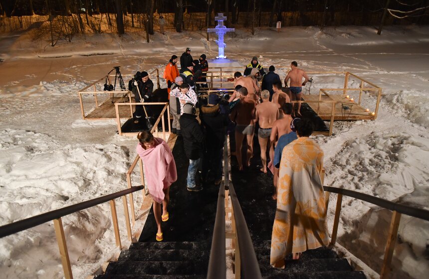 Как прошли крещенские купания в парке "Сокольники" 36 фото