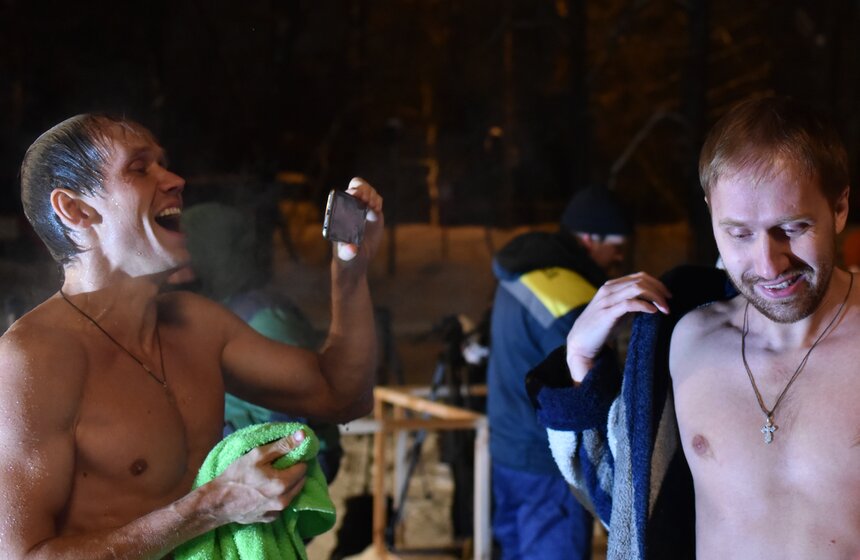 Как прошли крещенские купания в парке "Сокольники" 17 фото