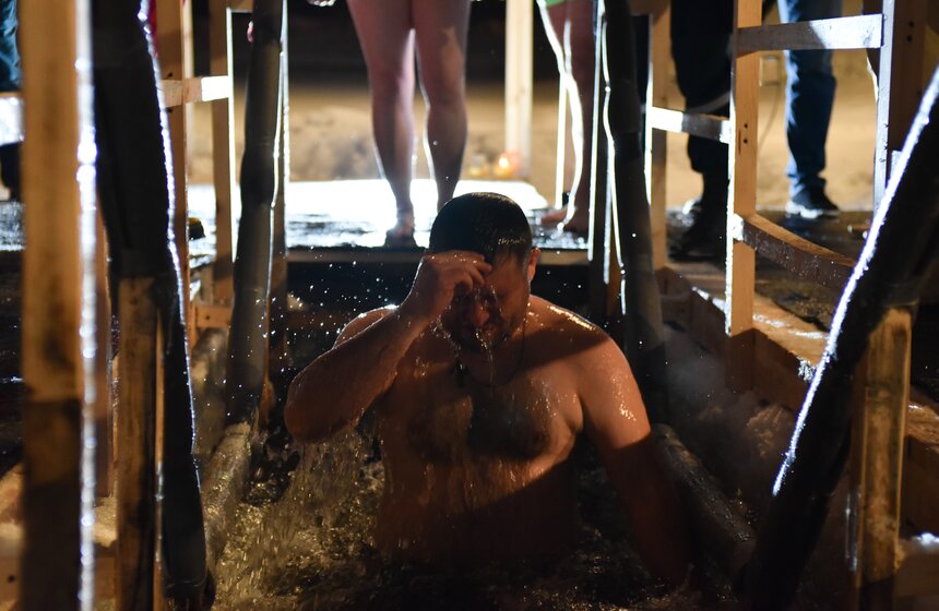 Как прошли крещенские купания в парке "Сокольники" 21 фото