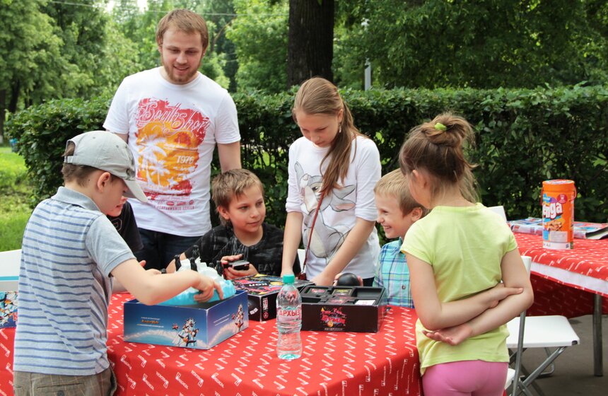 Хенд-мэйд фестиваль "Другие Вещи" объединил более 100 дизайнеров 13 фото