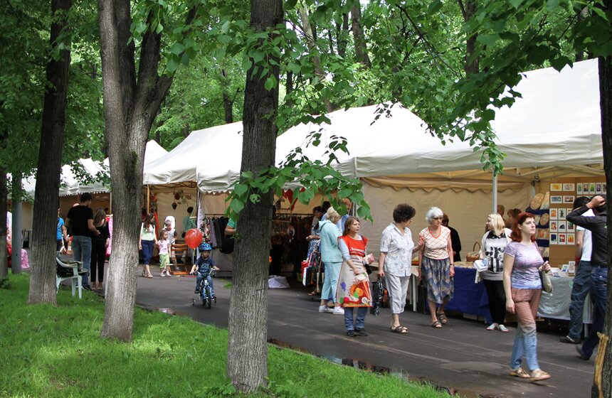 Хенд-мэйд фестиваль "Другие Вещи" объединил более 100 дизайнеров 1 фото