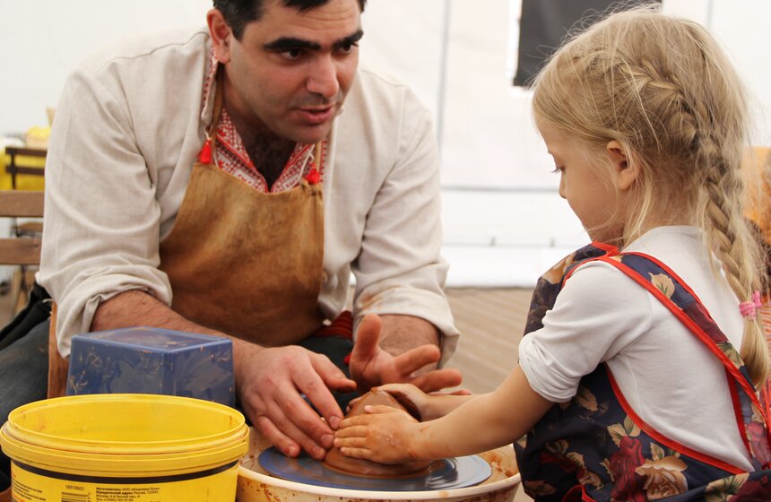 Хенд-мэйд фестиваль "Другие Вещи" объединил более 100 дизайнеров 21 фото