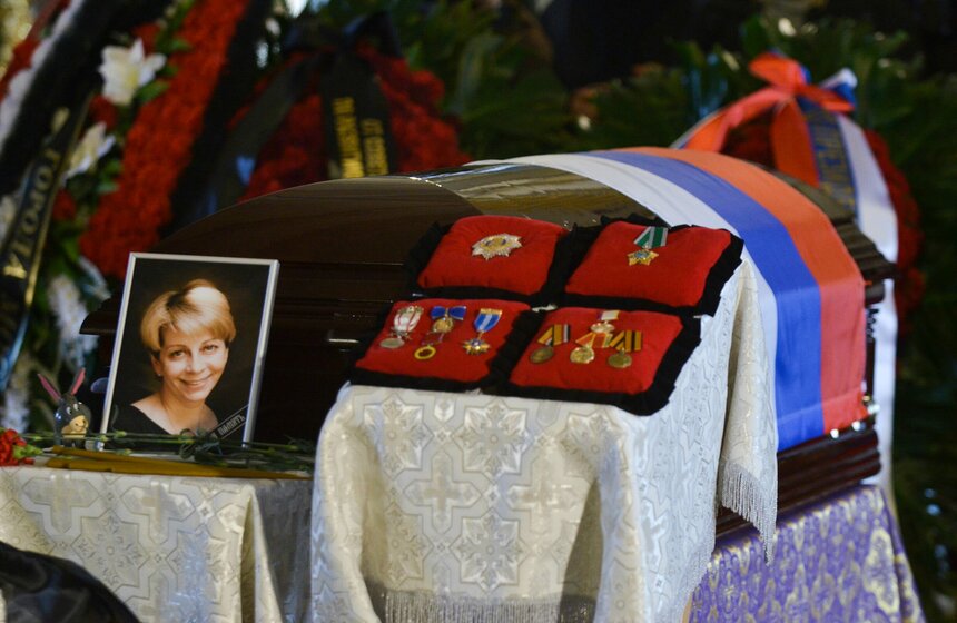 Церемония прощания с Елизаветой Глинкой 10 фото