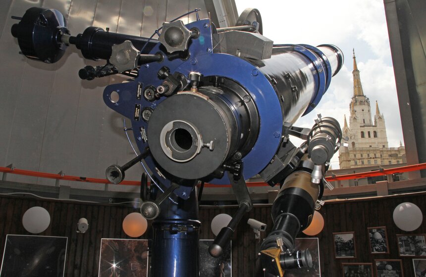 Летняя площадка начала работать в планетарии 16 фото