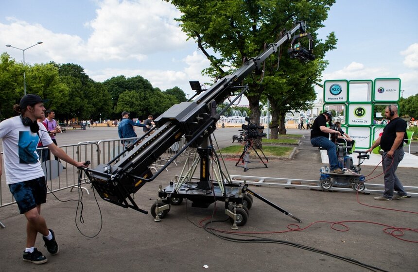 В летней студии телеканала "Москва 24" - директор Парка Горького 2 фото