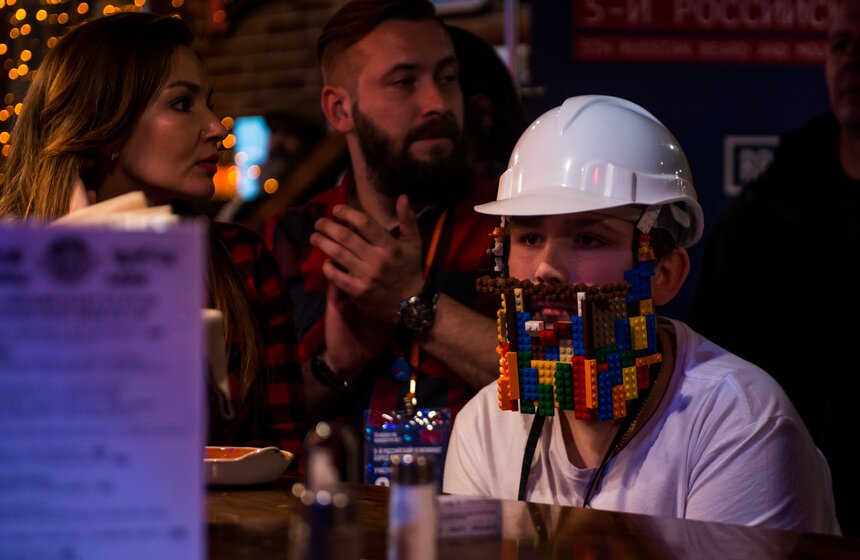 Российские бородачи отметили свой праздник 9 фото