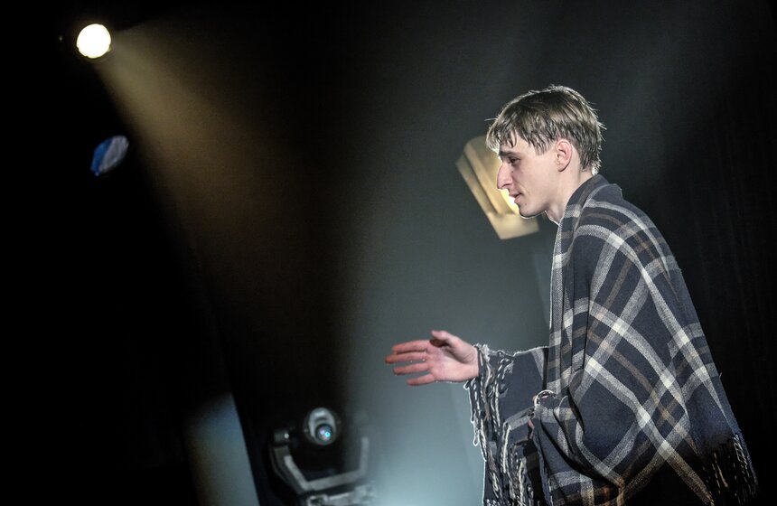 Спектакли "Золотой маски": "Записки юного врача" 35 фото