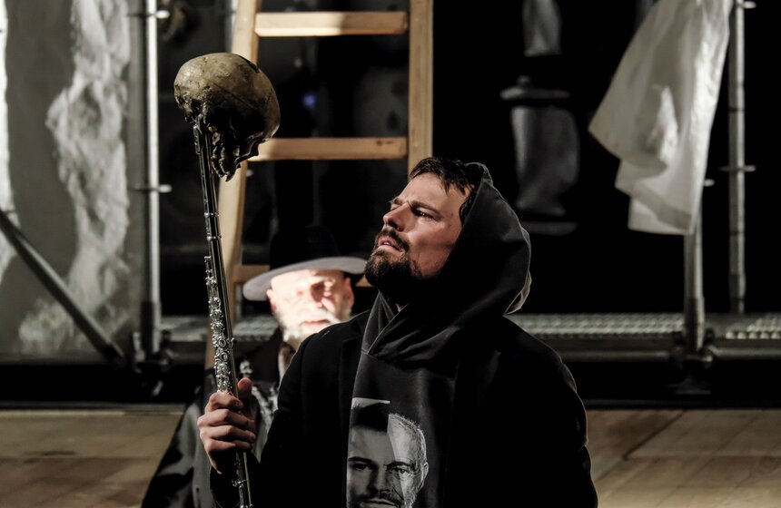 Додин представил "Гамлета" на фестивале "Золотая Маска" 40 фото