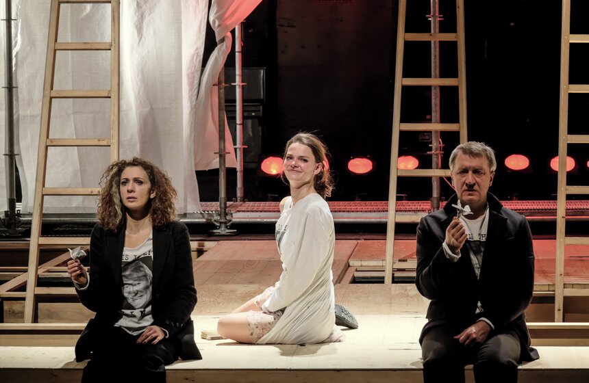 Додин представил "Гамлета" на фестивале "Золотая Маска" 37 фото