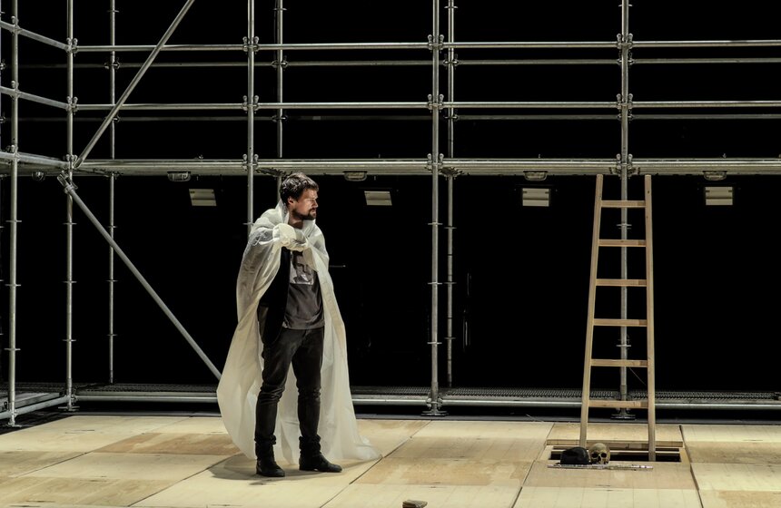 Додин представил "Гамлета" на фестивале "Золотая Маска" 44 фото