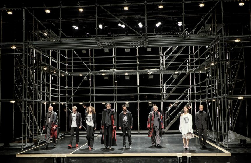 Додин представил "Гамлета" на фестивале "Золотая Маска" 46 фото