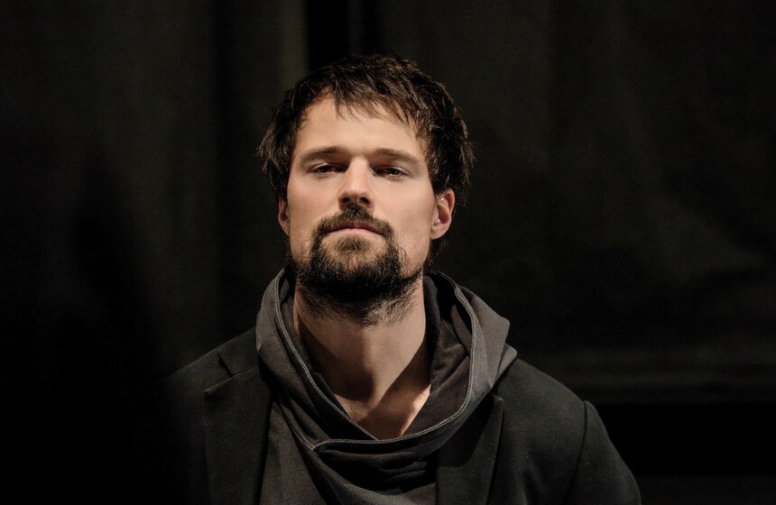 Додин представил "Гамлета" на фестивале "Золотая Маска" 24 фото