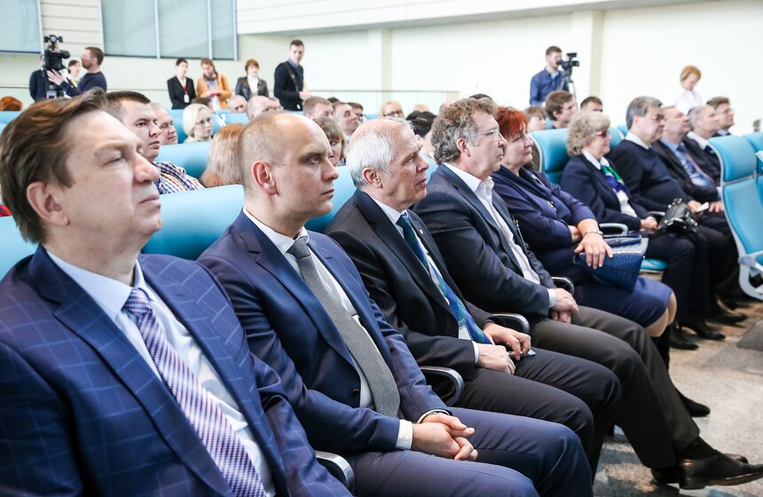 Аэропорт Домодедово отметил юбилей 4 фото