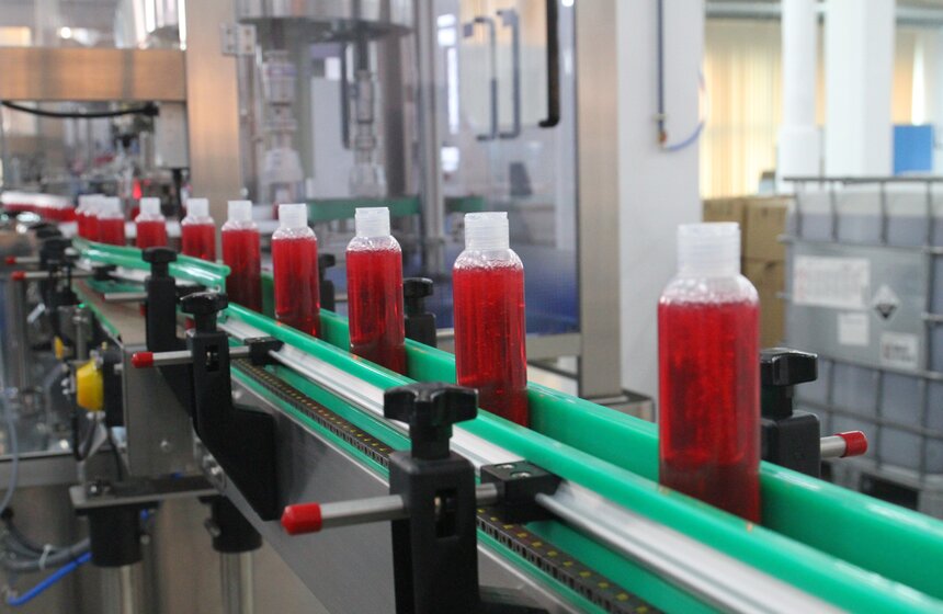 Мэр открыл новые производственные линии компании "Фаберлик" 30 фото