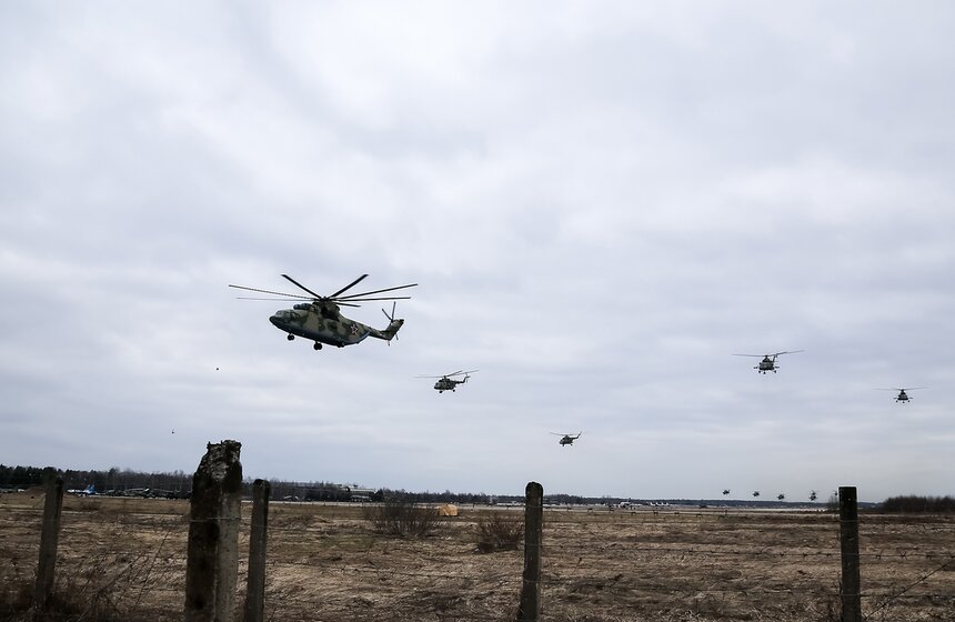 Первая репетиция авиации к параду Победы. Фоторепортаж 17 фото