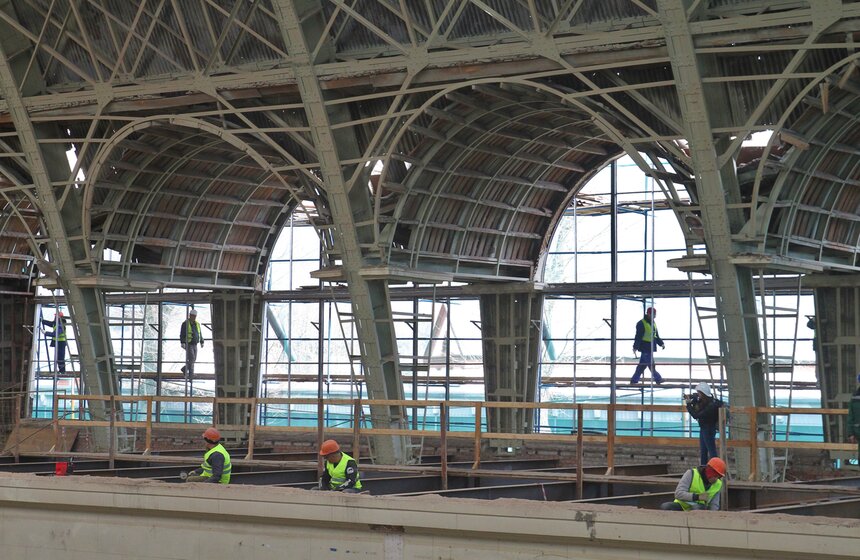 Собянин осмотрел ход реставрации павильона "Космос" на ВДНХ 8 фото