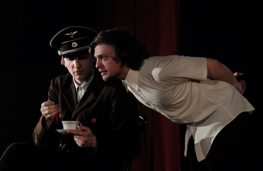 Спектакли "Золотой маски": "Молодая гвардия" 40 фото