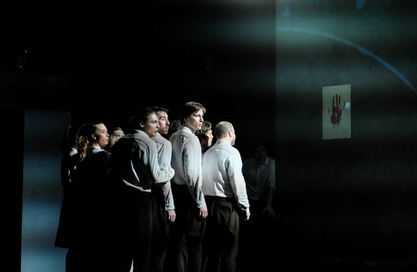 Спектакли "Золотой маски": "Молодая гвардия" 33 фото