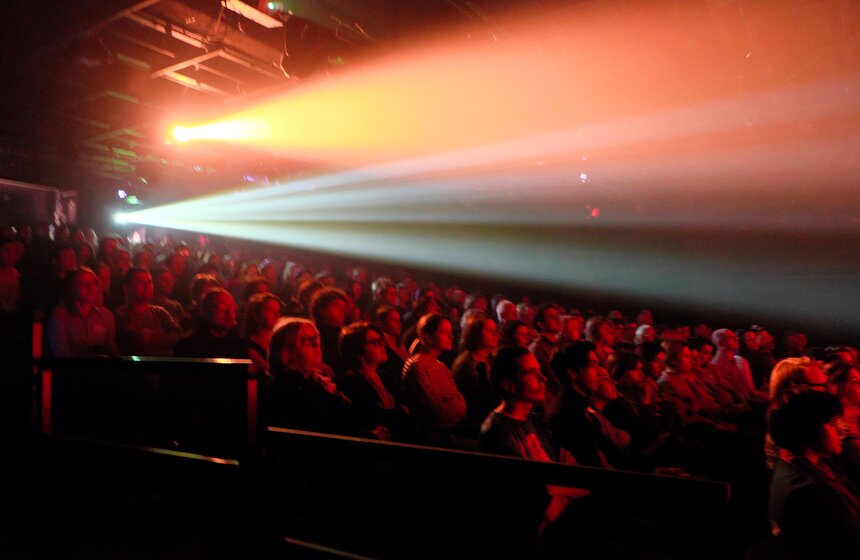 Спектакли "Золотой маски": "Молодая гвардия" 2 фото