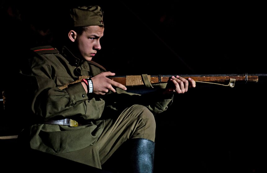 Историческое шоу "Щит России" прошло в Парке киноприключений 10 фото