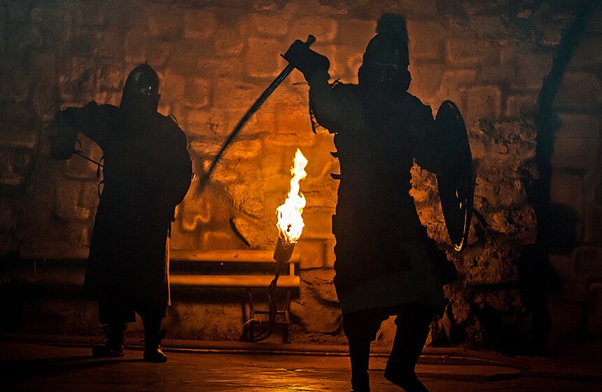 Историческое шоу "Щит России" прошло в Парке киноприключений 4 фото