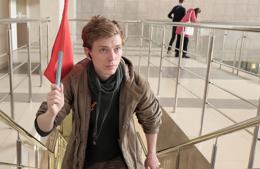 Спектакль "Разговоры беженцев" на Ленинградском вокзале 40 фото