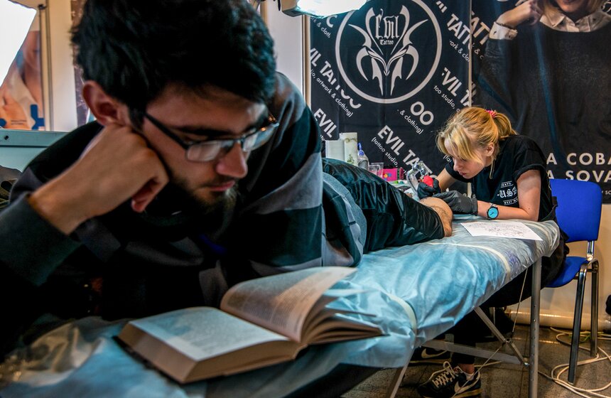 Фестиваль татуировки открылся в Москве 23 фото