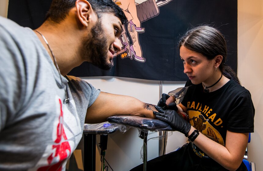 Фестиваль татуировки открылся в Москве 24 фото