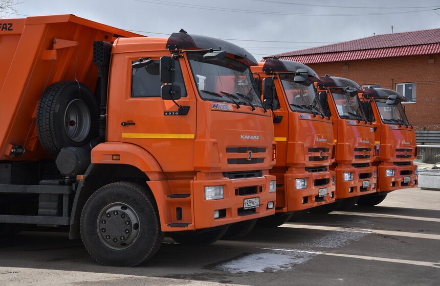 Пресс-тур на специализированную базу  ГБУ "Автомобильные дороги" 19 фото