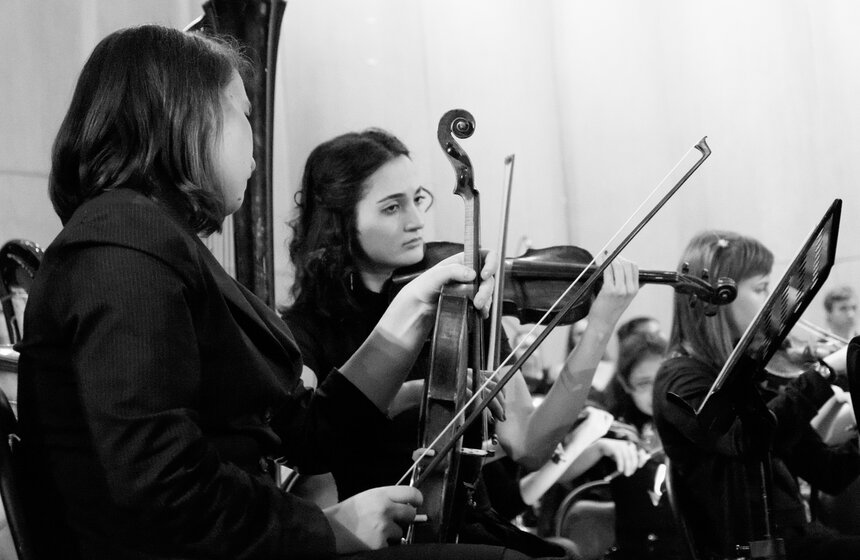 Концерт Миши Мищенко с симфоническим оркестром и хором 5 фото