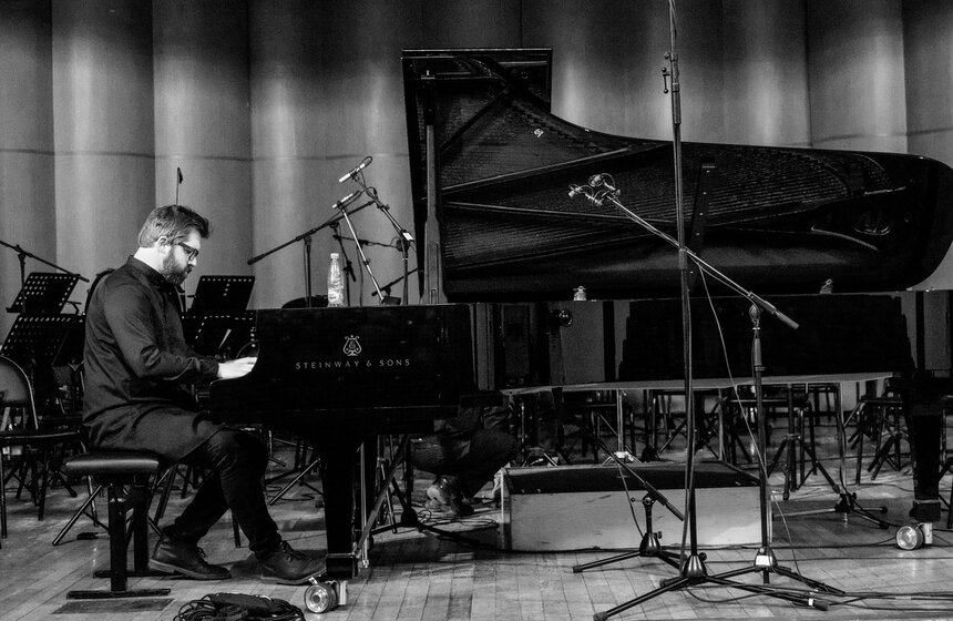 Концерт Миши Мищенко с симфоническим оркестром и хором 24 фото