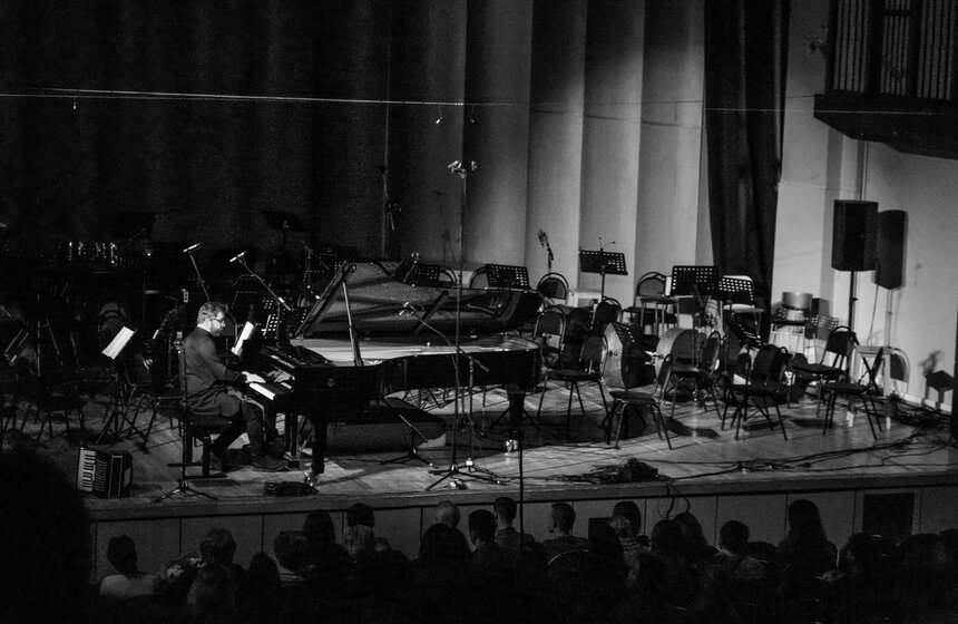 Концерт Миши Мищенко с симфоническим оркестром и хором 33 фото