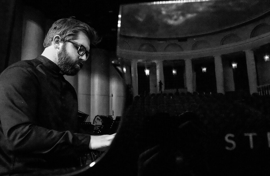 Концерт Миши Мищенко с симфоническим оркестром и хором 27 фото