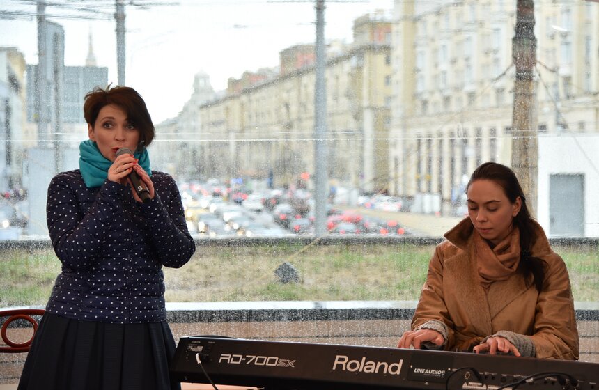 Акция "Библионочь" состоялась на Триумфальной площади 25 фото