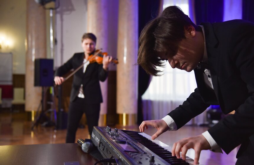 Парк Мосгордумы открылся для жителей и гостей столицы 29 фото