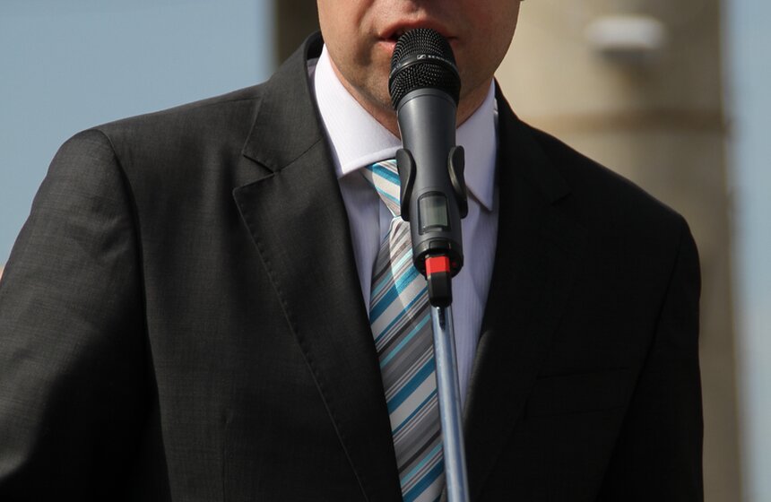 В Парке Горького появились венские арт-скамейки Enzis 6 фото