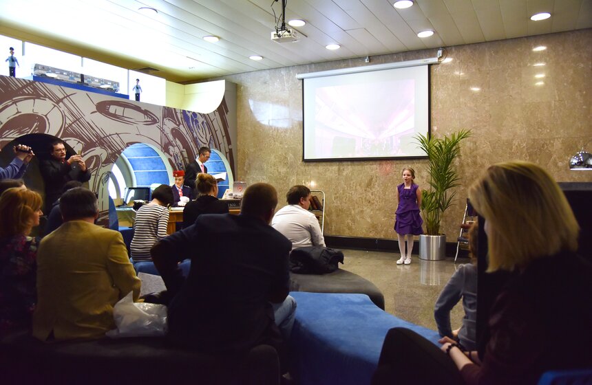 Литературный вечер в рамках "Библионочи" в метро 13 фото