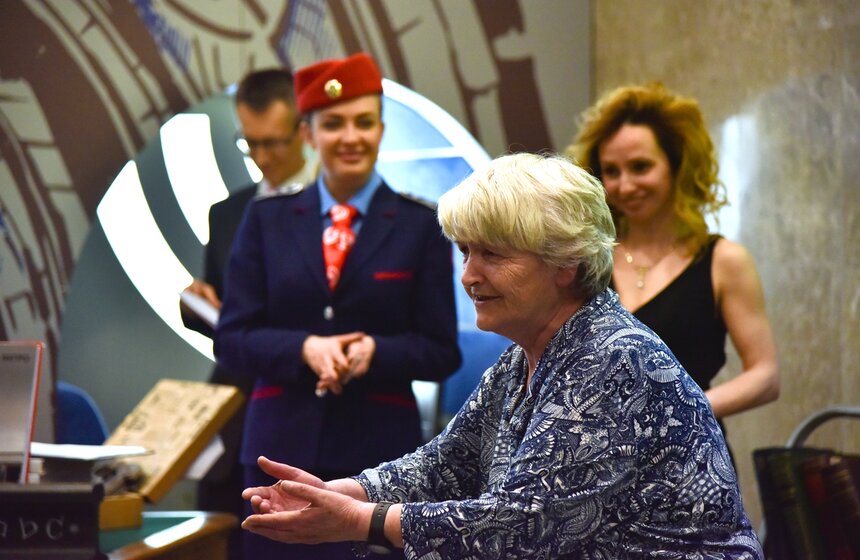 Литературный вечер в рамках "Библионочи" в метро 19 фото