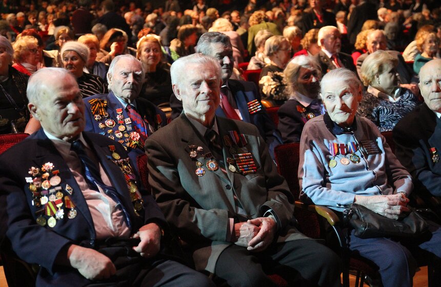 Собянин поздравил с юбилеем Московский городской совет ветеранов 4 фото