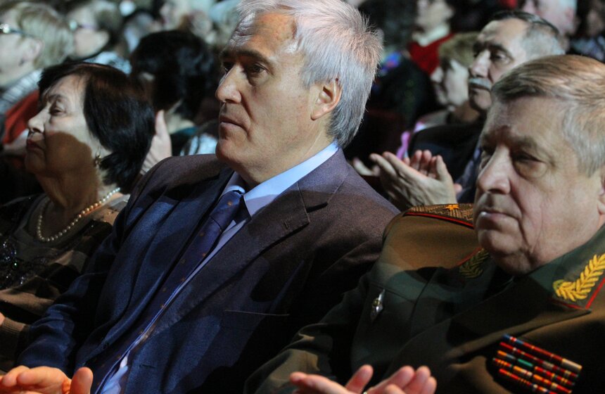 Собянин поздравил с юбилеем Московский городской совет ветеранов 16 фото