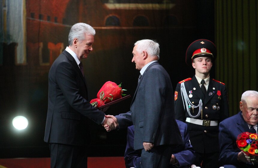 Собянин поздравил с юбилеем Московский городской совет ветеранов 20 фото