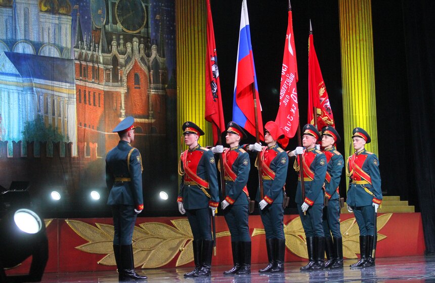 Собянин поздравил с юбилеем Московский городской совет ветеранов 24 фото