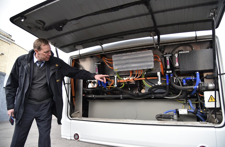 Презентация нового электробуса с возможностью быстрой зарядки 26 фото