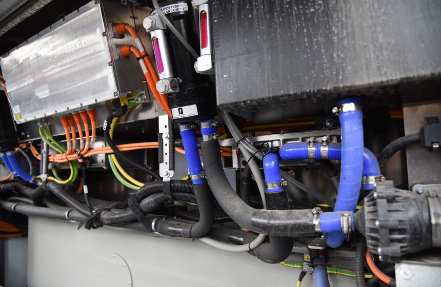 Презентация нового электробуса с возможностью быстрой зарядки 25 фото