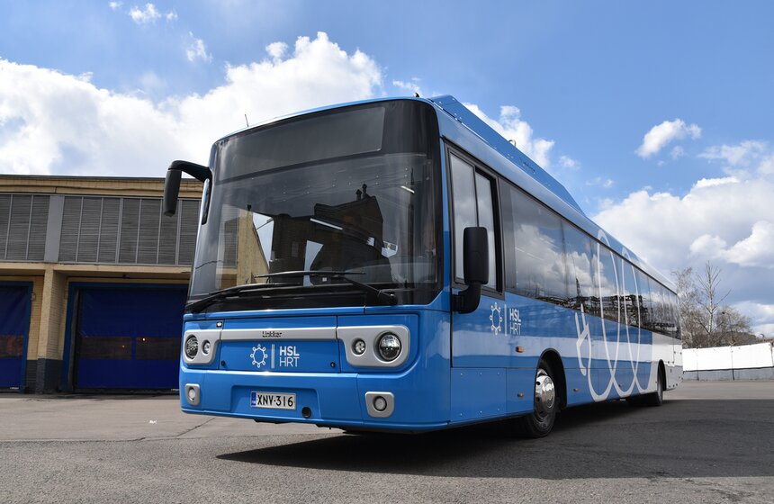 Презентация нового электробуса с возможностью быстрой зарядки 1 фото